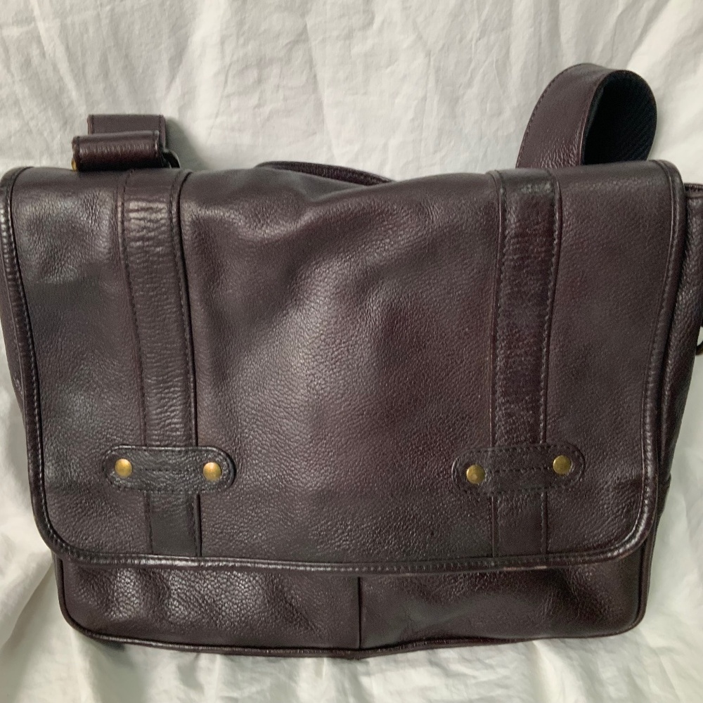 Bugatti Leather Crossbody or Shoulder Messenger Satchel Bag